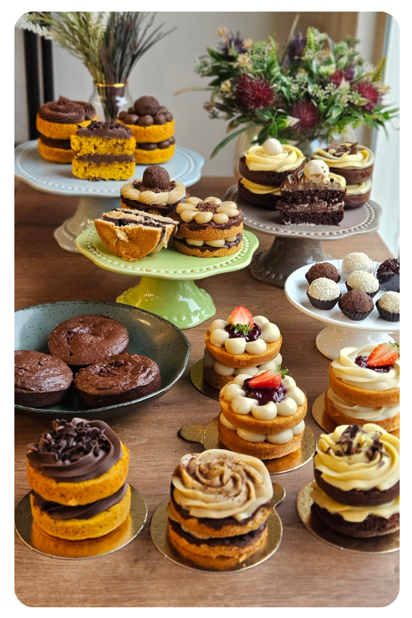 Alunas em curso presencial de confeitaria saudável